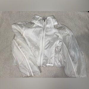 Lululemon Windbreaker with Mesh Back. Size 4.